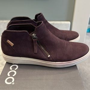 Ecco like new booties
